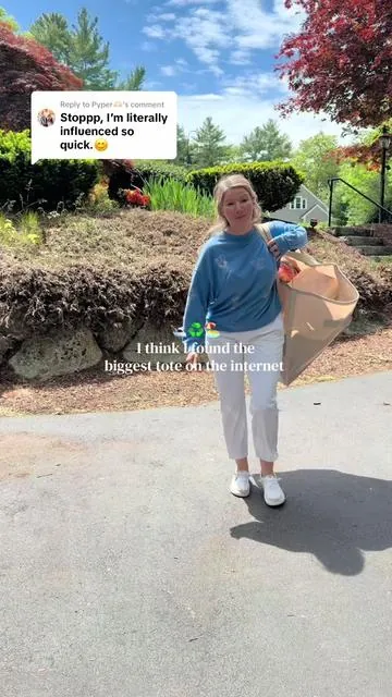Replying to @Pyper🫶🏻 these oversized lawn bags from @QVC, Inc have endless possibilities ‼️ #extralargetote #lawnbag #boatbag #beachbag 