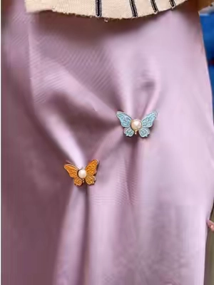 🦋BotónMariposaparaEscotesAmplios｜SoluciónElegante#BotónMariposa#TrucosDeRopa#tiktokshop#fyp#summervibes 