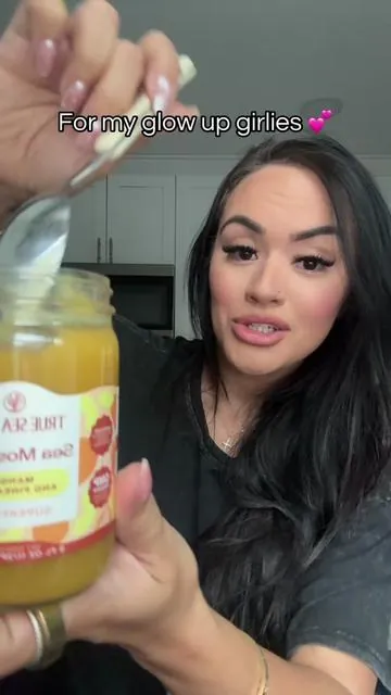 I wish I would have listened to yall sooner about sea moss gel, I’m always late 🥹 #wellness #health #glowup 