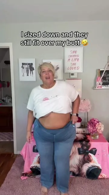 Viral Stetchy Jeans that you will love wearing!!! They will fit a 3X #plussizejeans #stretchyjeans #womenover50 