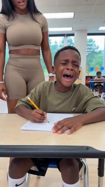Before children want to write well, they must first learn to control the pen.#timetome #homeschool #momsoftiktok 