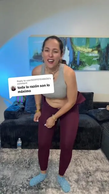 Replying to @user5039101048636 Cintura alta, compresión donde la quieres y una silueta que se ve increíble sin sacrificar comodidad. De esos que te pones “para probarlos” y terminas usándolos todo el día. #leggings #shapewear #OOTD #fashionfinds #summervibes 