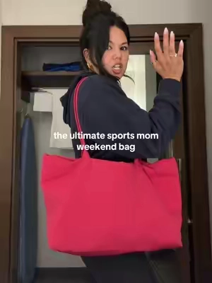 Gym bag? Mom bag? Weekend bag? Anything bag!  #tote#nylon#largetote#shoulderbag 