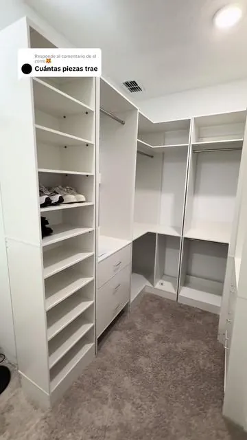 Respuesta a @el zorro🦊 ✨ ¿Sueñas con un walking closet sin gastar una fortuna? ✨ Este sistema modular te permite crear el walking closet de tus sueños a bajo costo. Lo mejor es que puedes comprar solo las piezas que necesitas y armarlo a tu gusto, adaptándolo perfectamente a tu espacio y presupuesto. @Cyclysio  #HomeFinds #OrganizaciónDelHogar #WalkingCloset #TikTokShopFinds #dealsforyoudays 