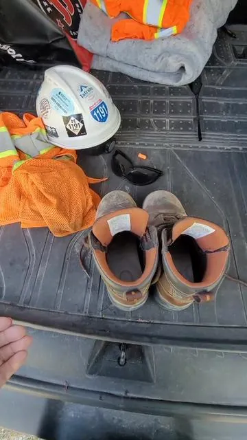 #cloudinsoles #constructionworker #constructiongirl #footcare #foothealth @cloud soles ☁️ 