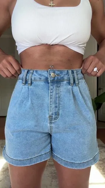 the CUTEST denim shorts😍 #denimshorts #jeanshorts #momshorts #summershorts #momjeans 