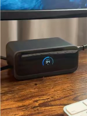 A simple compact charging station has really cleaned up and simplified charging up all my devices. Takes up minimal room on my desk and with the fast charging retractable type c cables I can quickly plug in whatever I need.@ANKER  #chargingstation #fastcharger #desksetup 