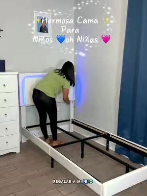 Hermosa cama para niños y niñas con un sistema de luz led. #bedframe #bedboy #tiktokshopcreatorpick #dealsforyoudays #summervibes @HOMBCK  @HOMBCK Bedroom 