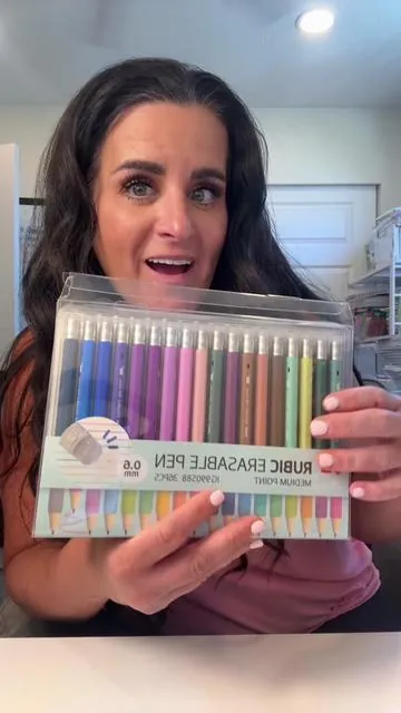 Some of the best I’ve ever used! #iigen #erasablepens #pens #erasable #pen 
