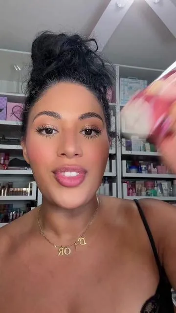 ✨glistening✨ power grip setting spray 💗 @e.l.f. Cosmetics #elfcosmetics #eyeslipsface #powergriprosesettingspray #powergripsettingspray #dealsforyoudays 