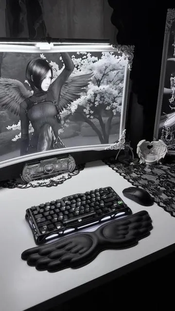 unboxing the Gravastar Mercury K1 in Stealth Black 🖤 • 75% layout • custom linear switches (super smooth and responsive!!) • tri mode connectivity • 8000mAh battery • customizable dual RGB backlighting thank you so much @GravastarTikTok @GravaStar US for upgrading my setup, this keeb is a beauty!! 🖤🖤 #SummerWins #DealsForYouDays #gamingsetup #gamingaccessories #keyboard 