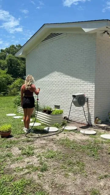 truly the best thing I’ve gotten in my garden 💫 #gardening #retractablehose 
