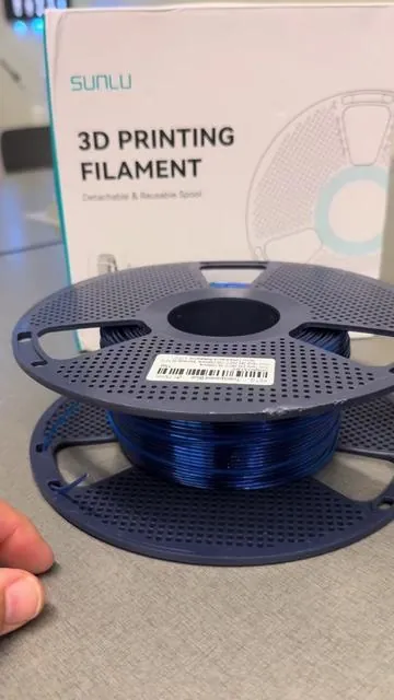 This transparent Blue is perfect for making #Lightsabers with @SUNLU STORE #petg #filament. #3dprinting 
