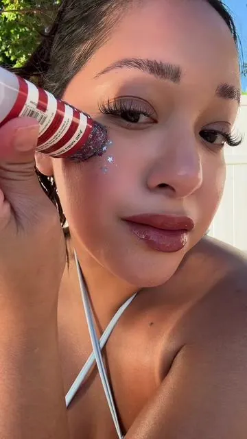 #glitterstick #fourthofjulyglitterstick #dealsforyoudays #faceglitter 