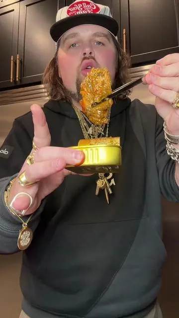 EVERYTHING YOU NEED LINKED ABOVE! 🔥🐟 Thank me later 🤤 #fishwife #tinnedfish #fishtok #fishwifetinnedseafood #fishwifereview @Fishwife 