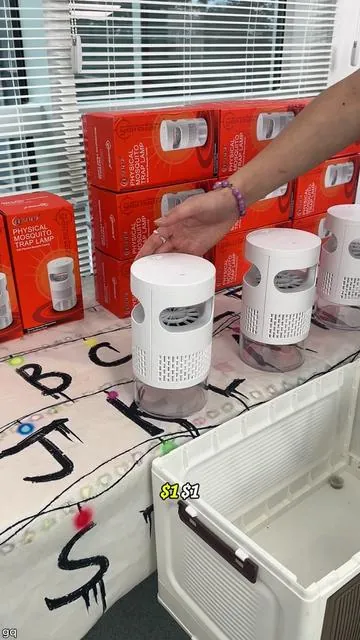 Safe Non-Zapper Bug Catcher For Home#mosquito #mosquitokillerlampsensor #safety 