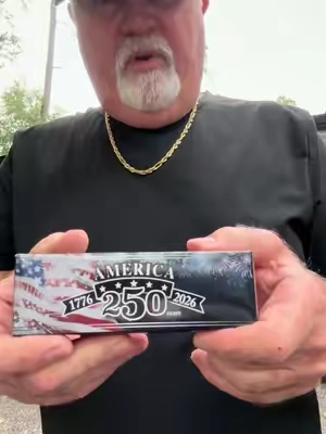 USA Patriotic Folding Pocket Knife#tiktoshopfinds #fathersdaygiftideas #patrioticknife #summerwins#tiktokmademebuyit @Sharper Edges 