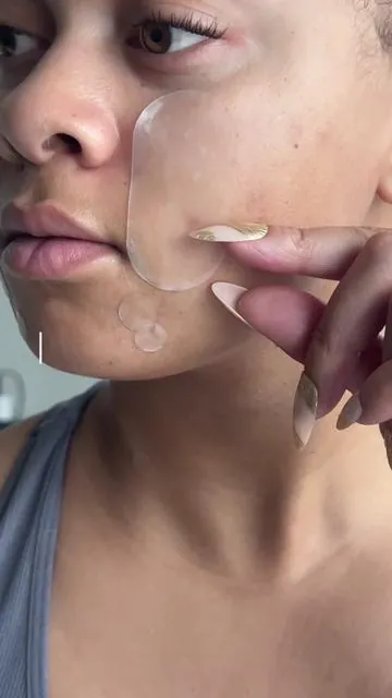These are critical for my skin care as an acne prone girl. If you also have a large area areas of flareups, you need to be using these because those small pimple patches, just don’t cut it for girls like us. #pimplepatch #pimplespatches #tktkpimplepatches #pimplepopping #pimplepopper 