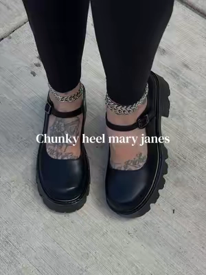 SO COMFY! True to size- If you’re a half size then size down 🖤 #maryjaneshoes #altoutfits #blackoutfit #dealsforyoudays  #affordableshoes 