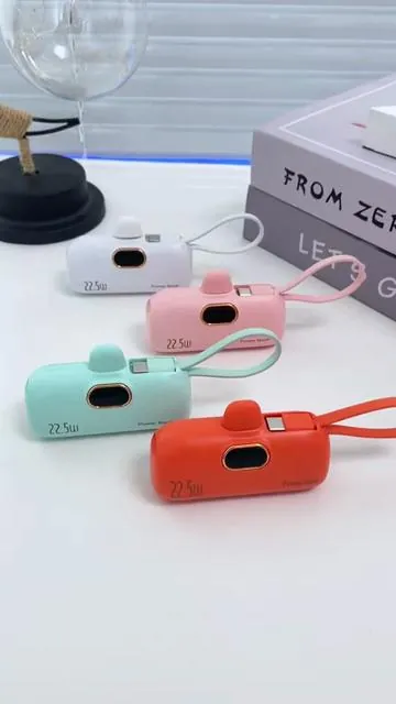Mini cargador portátil de 5000 mAh con salida de 22,5 W, cuenta con dos puertos USB (tipo C y USB-A) y pantalla de alimentación digital para un monitoreo preciso, el diseño compacto y ligero garantiza una fácil portabilidad ##imprescindible##tendencia##fyp##util##esencial##gadgetviral##viral##parati##recomendado##comprarentiktok##tiendadetiktok##compraya##bonito##calidad