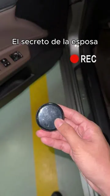 Grabación con un solo toque: ¡no requiere configuraciones complejas!#voicerecorder #minigadgets #spygadget #techgadgets #hardwaretools