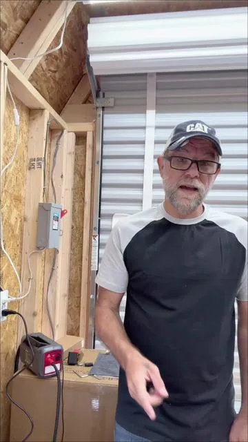 VEVOR Garage Roller Door Opener.   #garage #tools #fathersdaygift #dealsforyoudays #tiktokshopcreatorpicks @VEVOR Outdoor Store @VEVOR Store 