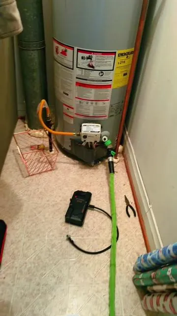 It’s well worth extending the life of your hot water heater! #fyp #construction #mother #home #bluecollar 