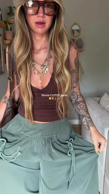 The CUTEST boho pants 🪴🌞  #boho#OOTD#styleinspo 