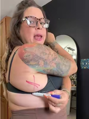 it has everything us women want in a bra! the most comfy, lifting and supportive but SMOOTHING wireless jelly bras! 🥹💗 #wirelessbra #jellybra #oeak  #SummerVibes #DealsForYouDays @OEAK_Hannah 