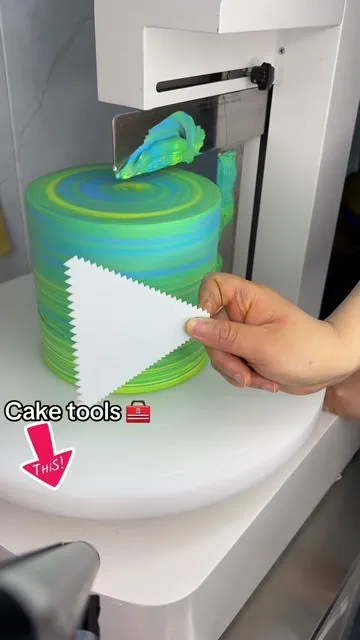 Very cool cake tools and very cool cake #fyp #diycake #beautifulcake #cakemachine #cake 