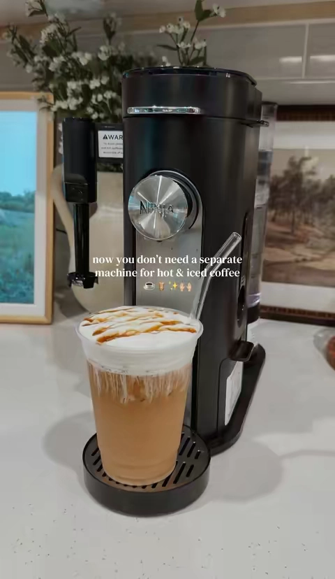 For the pod girlies, ground girlies, hot girlies, iced girlies, latte girlies, cold foam girlies 🧋☕️🤌🏼✨ @Ninja Kitchen #ninjacoffeemaker #icedcoffee #coffeeathome #coffeerecipe #coffeelover 