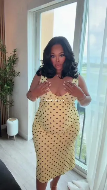 💛💛 #polkadotdress #baddieoutfits #girlyoutfit #dealsforyoudays #summerfashion 