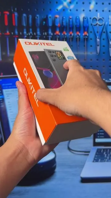 Watch this before buying your next phone 👀 #OUKITEL #smartphone #techtok #coolgadgets #tech 