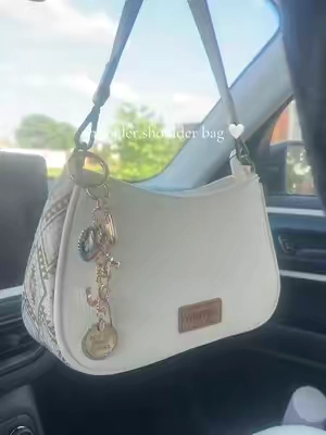 the prettiest purse 🫶 #wrangler #shoulderbag #purse #wranglerpurse #westernfashion 