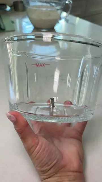 No more onion flavored biscuits when using a glass bowl food processor. #foodprocessor #glassbowl #tiktokshopdealsforyoudays 