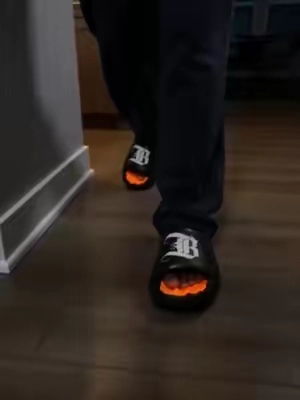#massageslippers #recoveryslides #footmassage #comfortslides #slides #cozyfeet #relaxmode #afterwork #dailycomfort #viralproducts #musthave #tiktokfinds #streetwear #cloudslides #trendy #bedroom #sandalias #hombres #primavera #SummerVibes