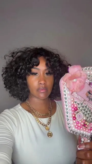 @showrealhairstore_us  @kikistyles makeup&wigs  Full cap curly wig #summervibes☀️ #creatorsearchinsights #fyyyyyyyyyyyyyyyy #pixiwig #gluelesswigs 