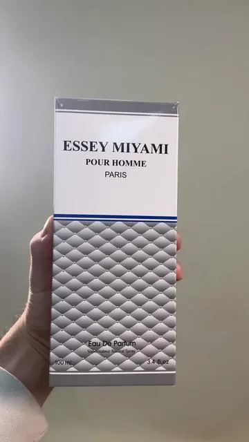 Essey Miami #perfumetiktok #perfume #colognetiktok #cologne #discount 
