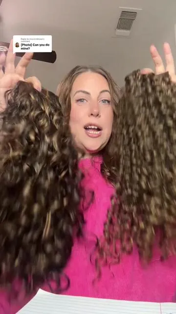 Replying to @mia.cristinaaa Here’s your match! All color matches are my professional opinion and a guesstimation, they are not guaranteed. #clipinextensions #clipins #curlyhairextensions #curlyclipins #dealsforyoudays 