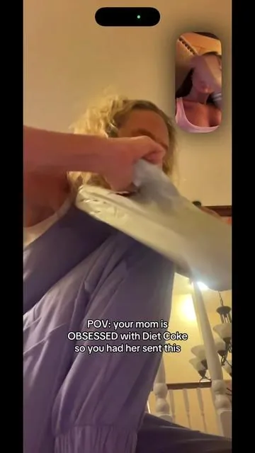 @Diet Coke she’s your # 1 fan… also ft. Her Diet Coke room and vending machine at the end😂🥤 #dietcoke #dietcokeledsign #dietcokecigs #leddietcokesign #dietcokelover 