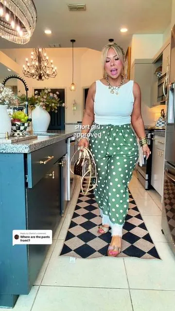 Replying to @Chetta the cutest most comfy breezy pants for summer👏🏼 @Uaneo #summerpants #midsizeoutfits #linenpants #DealsForYouDays #Summerwins 