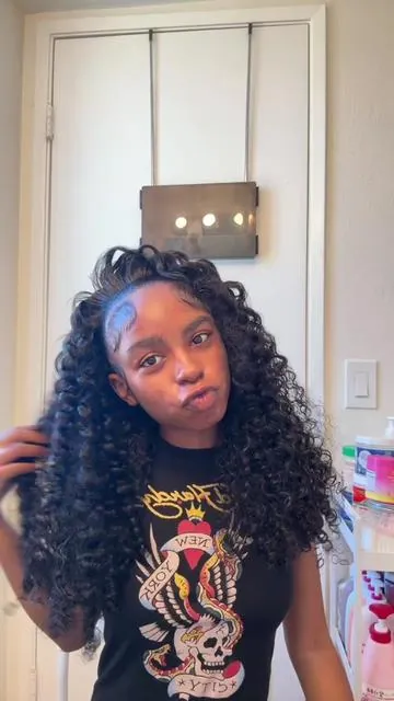 @Pobokix #pobokixhair #halfwiginstall #burmesecurly #wiginfluencer #wiginstallation 