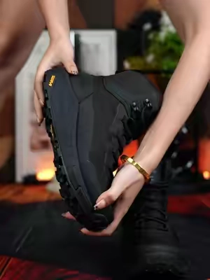 If you want work boots that don't punishyour feet, check these out#workshoes#mensboots #workboots#tiktokshopholidayhaul #DealsForYouDays