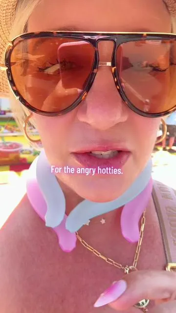 A cooling neck ring is a Summer must have answer to keeping you cooler at theme parks, sporting events, theme parks gardening  or to get you through a panic attack attack perimenopause, or POTS #coolingneckring #neckfan #potssyndrome #MenopauseRelief #dealsforyoudays