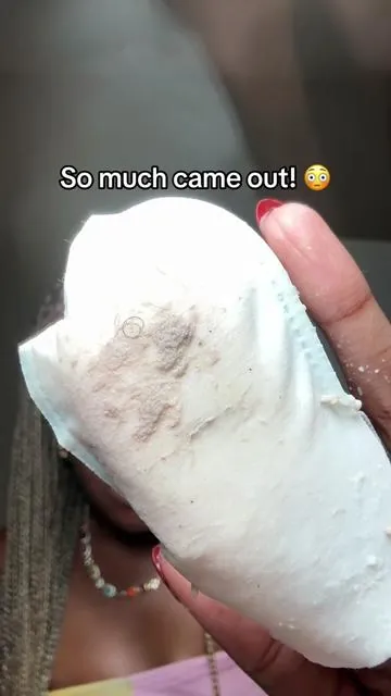 Medicube Gommage Exfoliating Pad are great for acne prone-skin @medicube global  #medicube #medicubeskincare #skincaretiktok #exfoliation   #dealsforyoudays