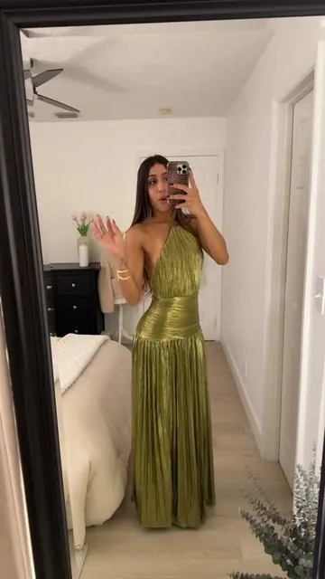 WHAAAT? 😍😍😍 I’m in love with @Likemychoice Global  #tiktokshopcreatorpicks #dealsforyoudays #outfit #outfitinspo #dress 