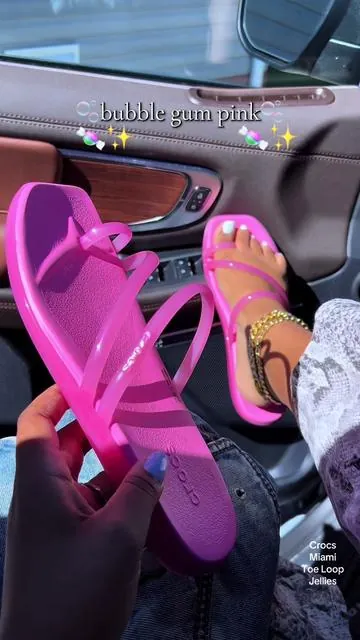 Crocs Miami Toe Loop Jelly Sandals #crocssuperbrandday #crocsnewarrivals #SummerVibes #EasyReturnsEveryTime #DealsForYouDays @Crocs 