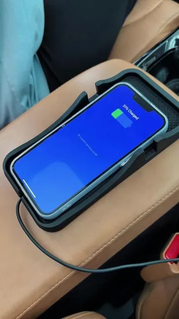 A secure hold for your phone,A safer drive for you.#USA #Greenish #wirelesscharging#fathersdaygift #SummerVibes