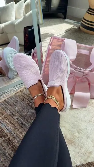 Skechers GO WALK Slip-Ins Are the Easy Everyday Shoes I Keep Reaching For. #SkechersGoWalk #SlipInShoes #ComfortShoes #WalkingShoes #DealsForYouDays 