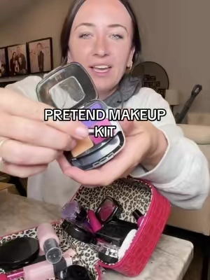 Pretend makeup kit I wish I would’ve had as a girl 🥹🩷💄💋 #makeupkitforgirls #pretendmakeup #screenfreefun #girlmama #pretendplayset 
